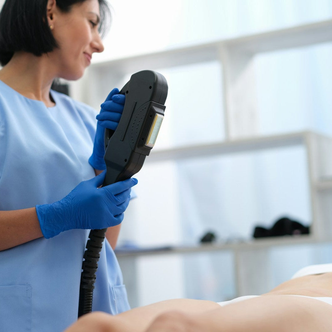 Cryolipolysis Fat Freezing Treatment image 3